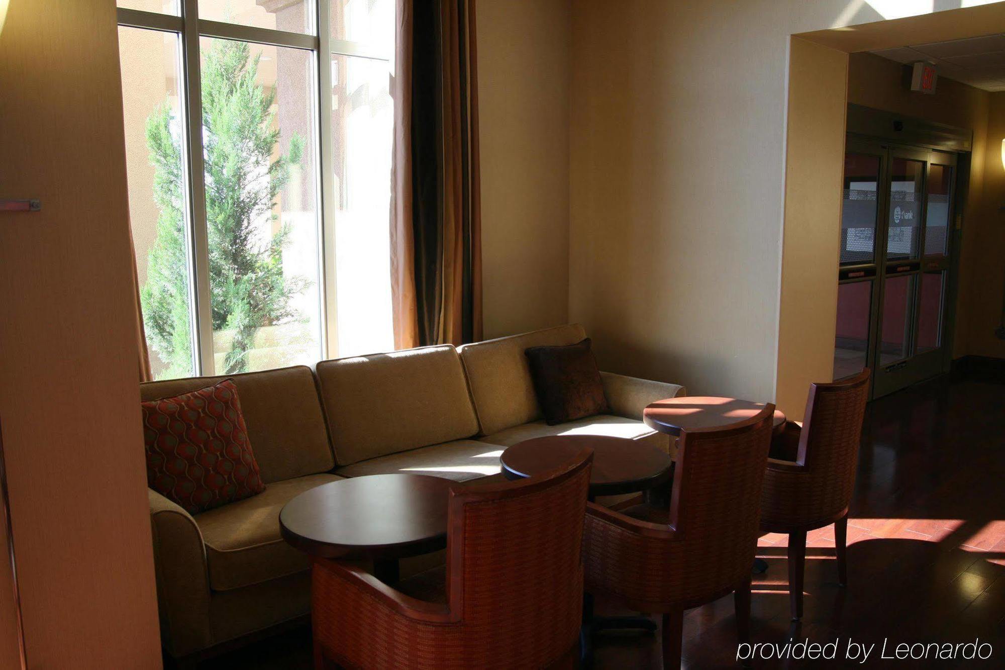 Hampton Inn & Suites Wichita-Northeast Restoran gambar