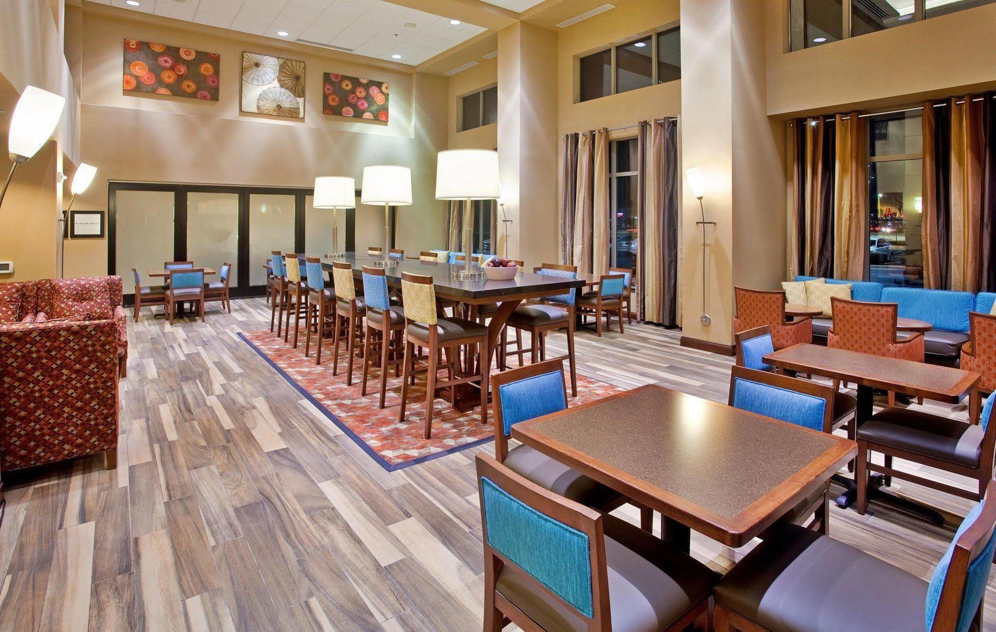 Hampton Inn & Suites Wichita-Northeast Luaran gambar